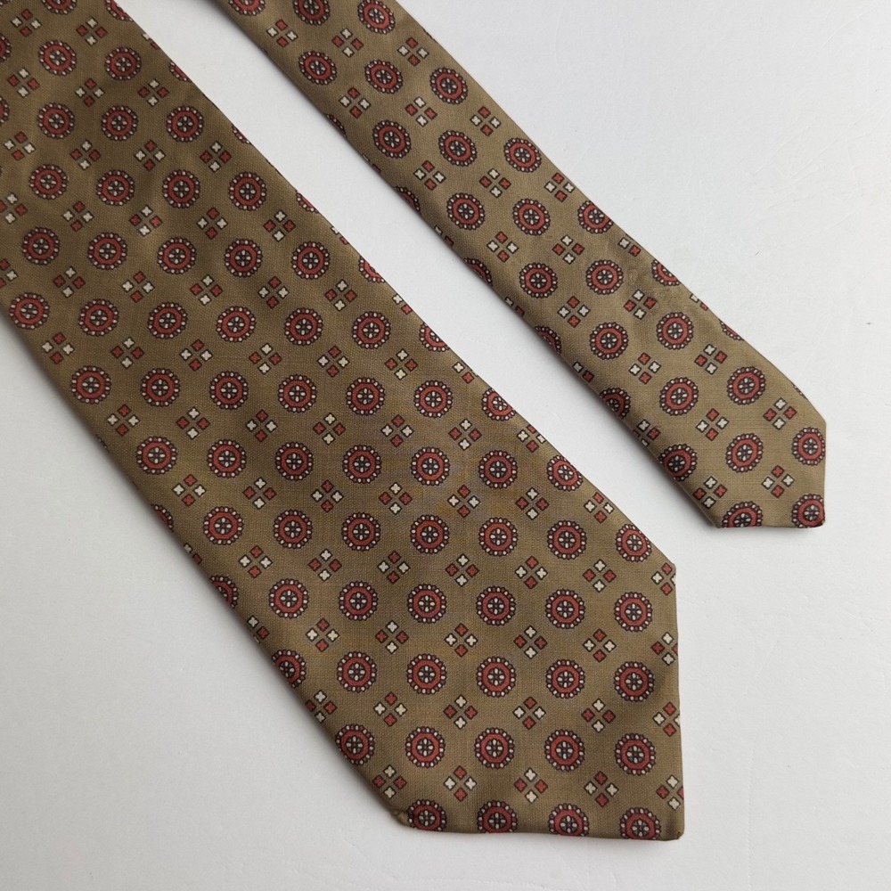 Delmani Mens Silk Tie Made in Italy Geometric Medallion Khaki Red Preppy